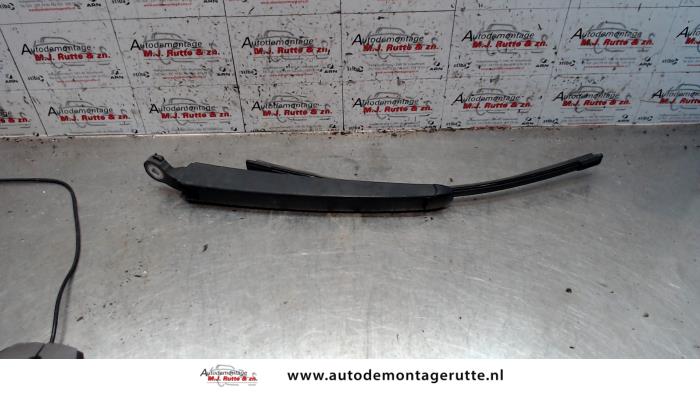 Gebruikte Ruitenwisserarm achter Skoda Fabia O97585