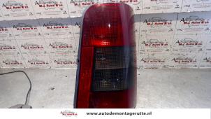 O95568 Gebruikte achterlicht rechts Peugeot Partner