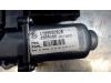 Gebruikte Portierruitmotor Volkswagen Touran O89932