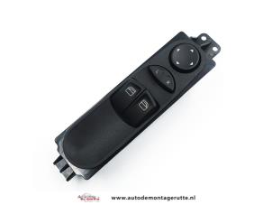 Nieuwe Schakelblok ruiten Mercedes Sprinter 4,6t (906) 415 CDI 16V Prijs € 47,50 Inclusief btw aangeboden door Autodemontage M.J. Rutte B.V.