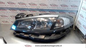 O72813 Gebruikte linker koplamp Renault Laguna