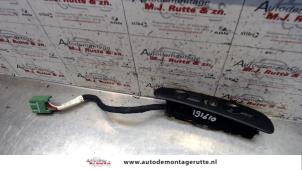 O108579 Gebruikte schakelblok ruiten Opel Vectra