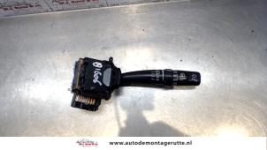 O103919 Gebruikte ruitenwis schakelaar Toyota Avensis