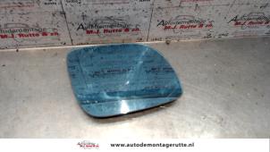 Gebruikte Spiegelglas rechts Volkswagen Bora (1J2) 1.6 16V Prijs op aanvraag aangeboden door Autodemontage M.J. Rutte B.V.
