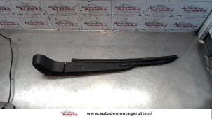 O97730 Gebruikte ruitenwisserarm achter Volvo V50