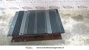 O110170 Gebruikte radio versterker Volvo V50