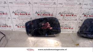 Gebruikte Spiegelglas links Fiat Stilo (192A/B) 1.2 16V 3-Drs. Prijs op aanvraag aangeboden door Autodemontage M.J. Rutte B.V.