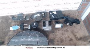 O82029 Gebruikte cilinderslotenset (compleet) Opel Corsa