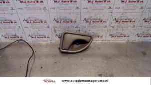 O80799 Gebruikte portiergreep 2deurs rechts Renault Twingo