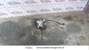 O82444 Gebruikte slotmechaniek portier 2deurs links Hyundai H200