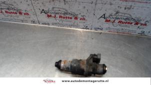 O121324 Gebruikte injector (benzine injectie) Opel Vectra
