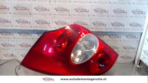 O93825 Gebruikte achterlicht links Renault Laguna