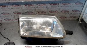 O74080 Gebruikte rechter koplamp Citroen Saxo