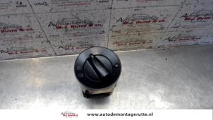 O101295 Gebruikte licht schakelaar Skoda Octavia