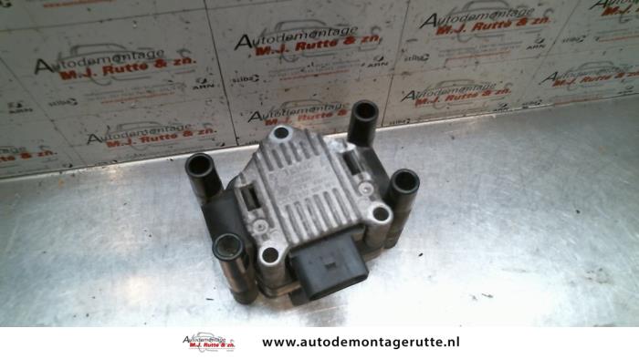 Gebruikte Bobine Skoda Octavia (1U2) 1.8 SLX 20V Prijs € 25,00 Margeregeling aangeboden door Autodemontage M.J. Rutte B.V.