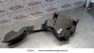 O110318 Gebruikte gaspedaal Opel Corsa