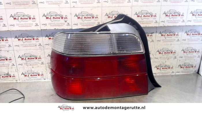 Gebruikte Achterlicht links BMW 3-Serie O92558