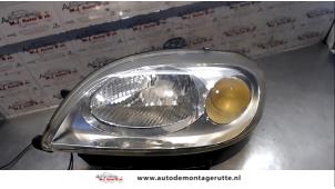 O72606 Gebruikte linker koplamp Citroen Saxo