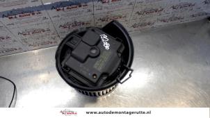 O130193 Gebruikte chaufage ventilatiemotor Peugeot 407