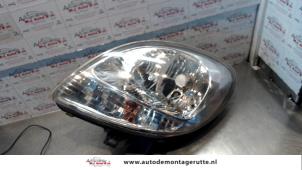 O72445 Gebruikte koplamp links Nissan Kubistar
