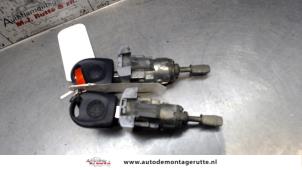 O81859 Gebruikte portierslot cilinder rechts Volkswagen Polo