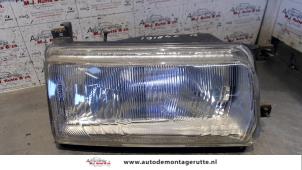 O74576 Gebruikte rechter koplamp Toyota Corolla