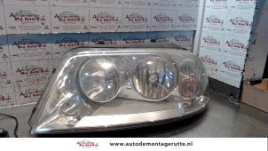O72120 Gebruikte linker koplamp Volkswagen Sharan