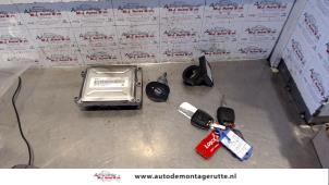 O113629 Gebruikte kontaktslot + computer Opel Astra