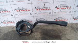 O103339 Gebruikte schakelaar ruitenwisser Volkswagen Golf