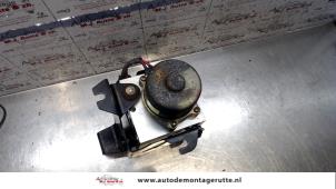 O114846 Gebruikte abs pomp Honda HR-V
