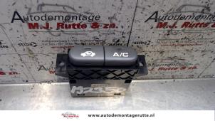 O104702 Gebruikte airco schakelaar Honda HR-V