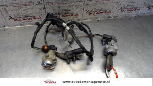 O81891 Gebruikte cilinderslot portier rechts Chrysler Voyager