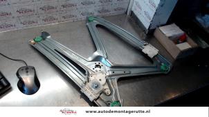O78786 Gebruikte raammechaniek 2deurs rechts-voor Smart Fortwo