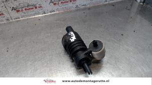 O115420 Gebruikte ruitensproeierpomp voor Smart Fortwo