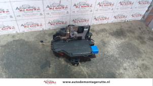 O82951 Gebruikte deurslot mechaniek 4deurs links-voor Volkswagen Jetta
