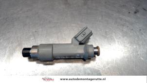 O121793 Gebruikte injector (benzine injectie) Toyota Yaris