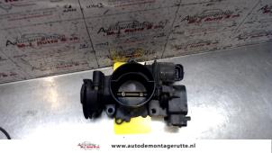 Gebruikte Gasklephuis Peugeot 206 (2A/C/H/J/S) 1.4 XR,XS,XT,Gentry Prijs op aanvraag aangeboden door Autodemontage M.J. Rutte B.V.