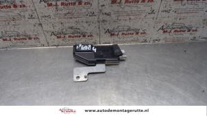 O71338 Gebruikte antenne versterker Mercedes ML-Klasse