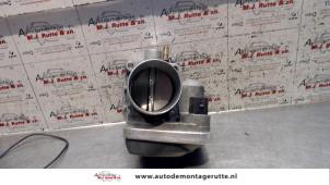 O123229 Gebruikte gasklephuis Renault Scenic