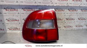 O94004 Gebruikte achterlicht links Volvo S40/V40
