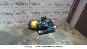 O118097 Gebruikte ruitenwissermotor voor Mitsubishi Carisma