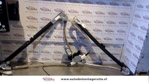 O79216 Gebruikte ruitmechaniek 4deurs rechts-voor Dodge Ram Van