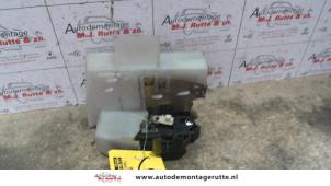 O83751 Gebruikte slotmechaniek portier 4deurs rechts-voor Renault Megane