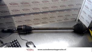 O111628 Gebruikte aandrijfas rechts-voor Chrysler Voyager