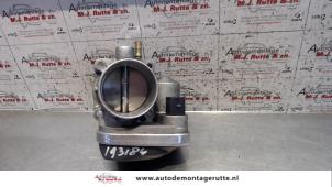 O123216 Gebruikte gasklephuis Renault Megane