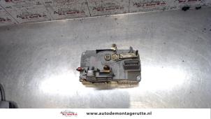 O82729 Gebruikte portierslot mechaniek 2deurs rechts Peugeot Expert