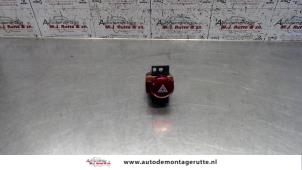 O104560 Gebruikte alarmlicht schakelaar Honda Civic IMA