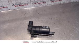 O115456 Gebruikte ruitensproeierpomp voor Citroen C1