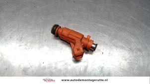 O121607 Gebruikte injector (benzine injectie) Peugeot 206
