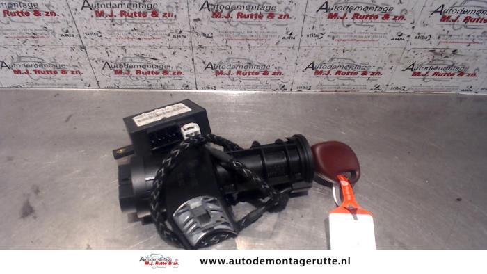 Gebruikte Sleutel+Contactslot Fiat Seicento O114115